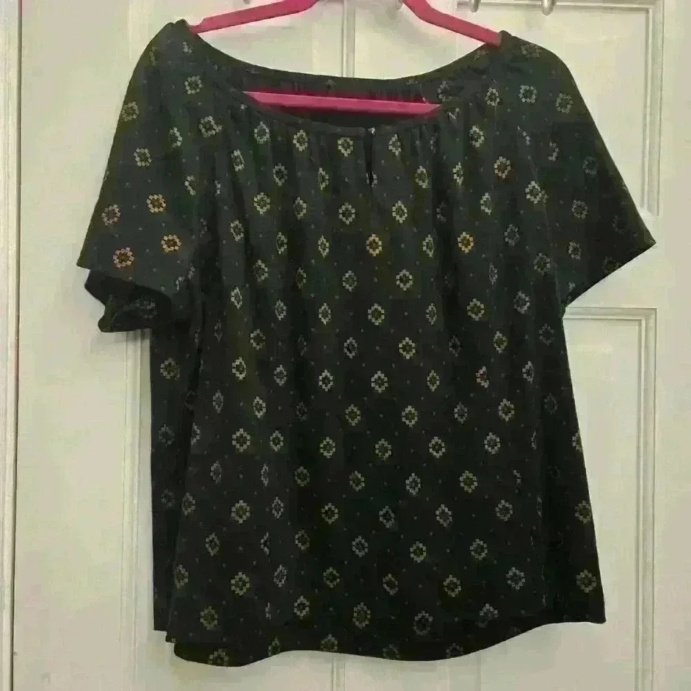 Set Of 2 Black Blouse & Skirt,size Large - Picture 2 of 3
